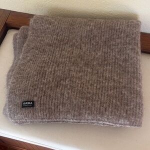 Varma Cozy Wool Blanket